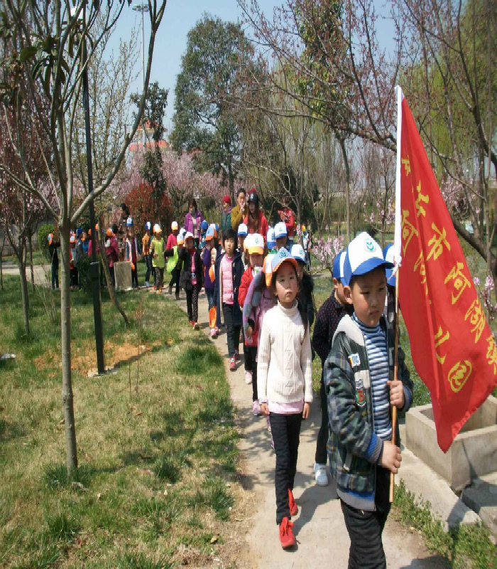 我与春天有个约会——阿湖幼儿园春游活动