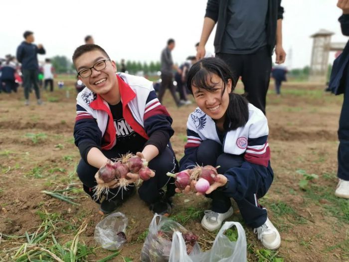 躬行实践，劳动筑梦 ——新沂市东华高级中学农业实践课程侧记